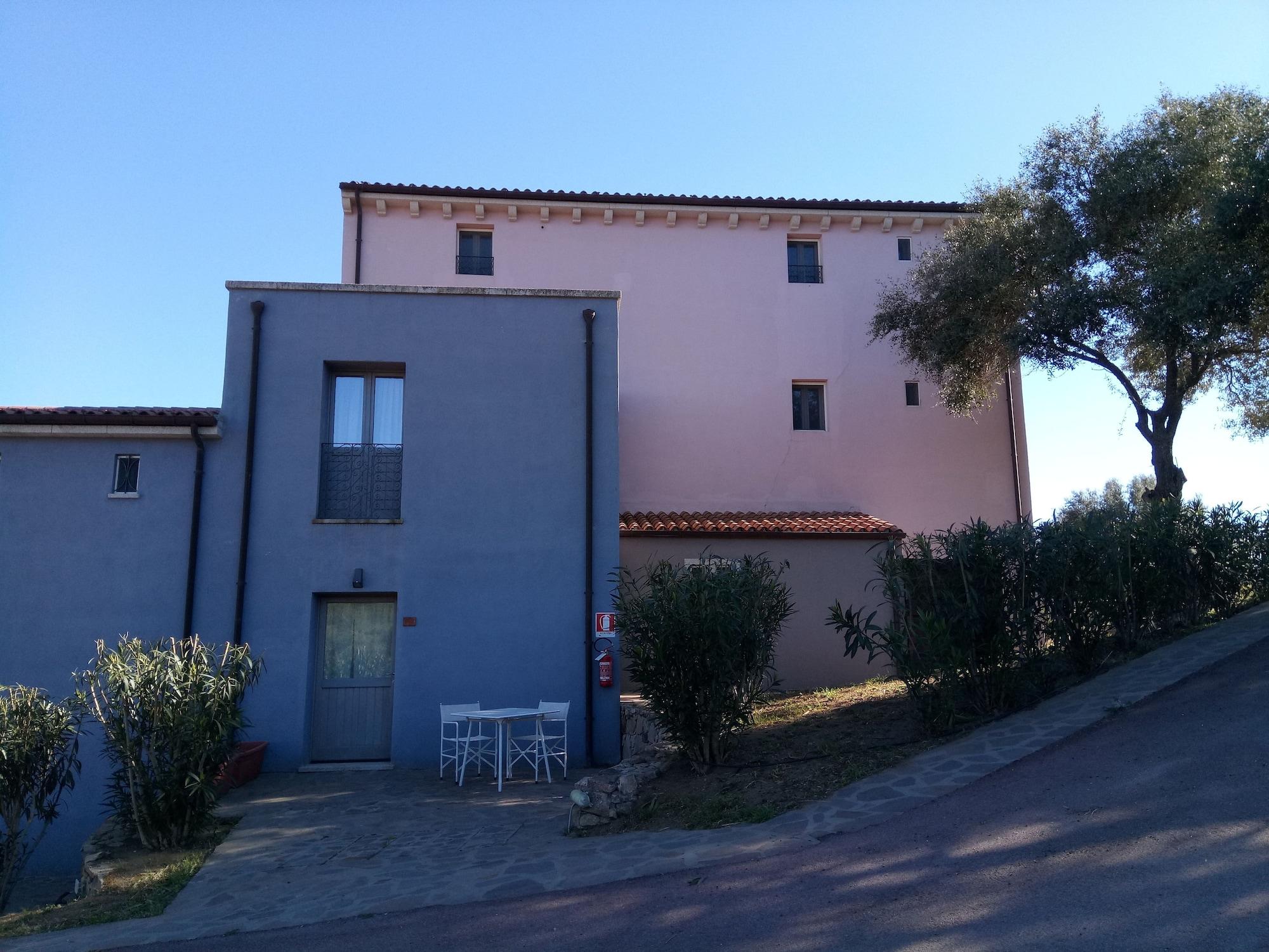 Liscia Country Relais Guest House Sant'Antonio di Gallura Bagian luar foto