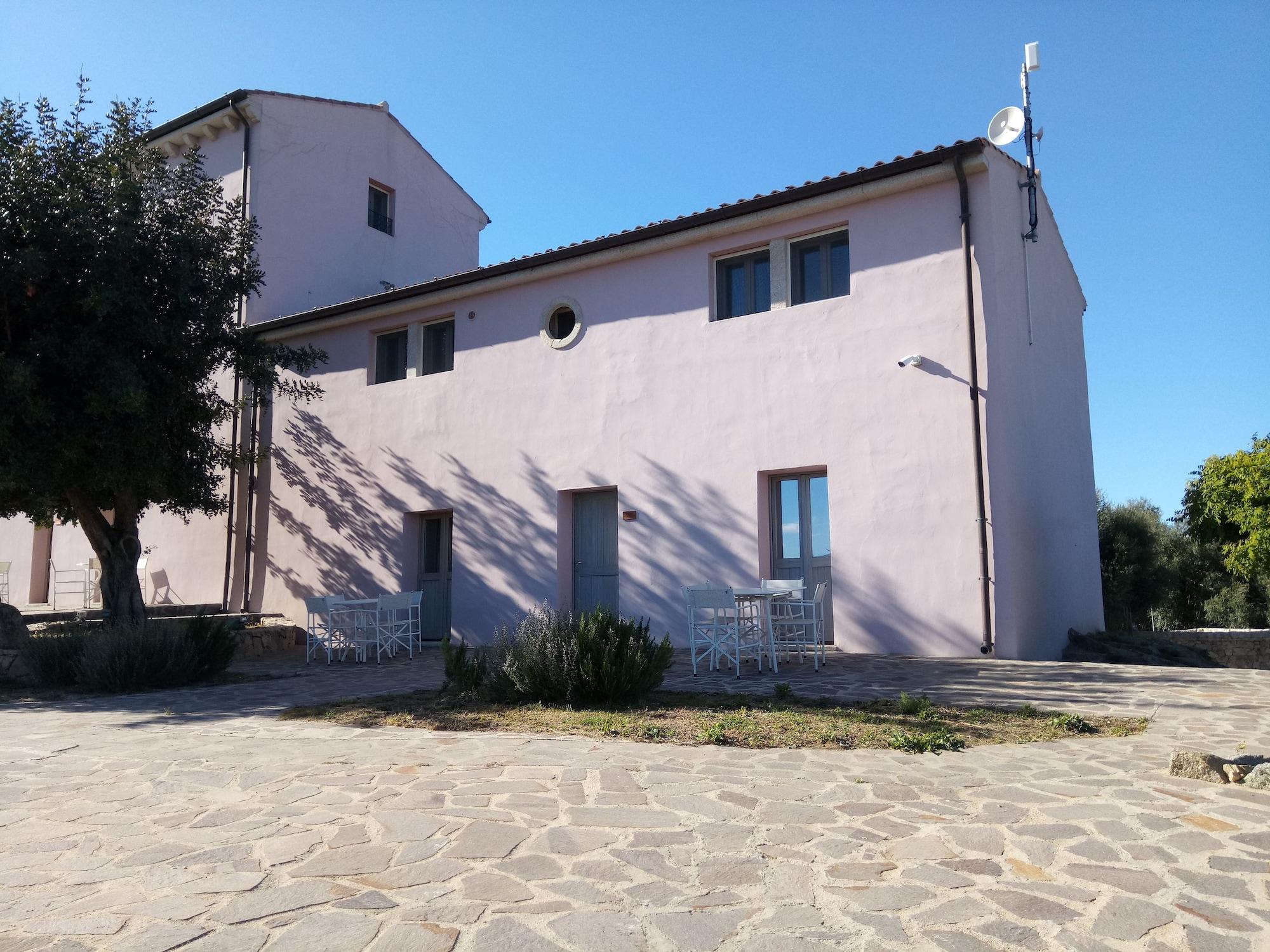Liscia Country Relais Guest House Sant'Antonio di Gallura Bagian luar foto
