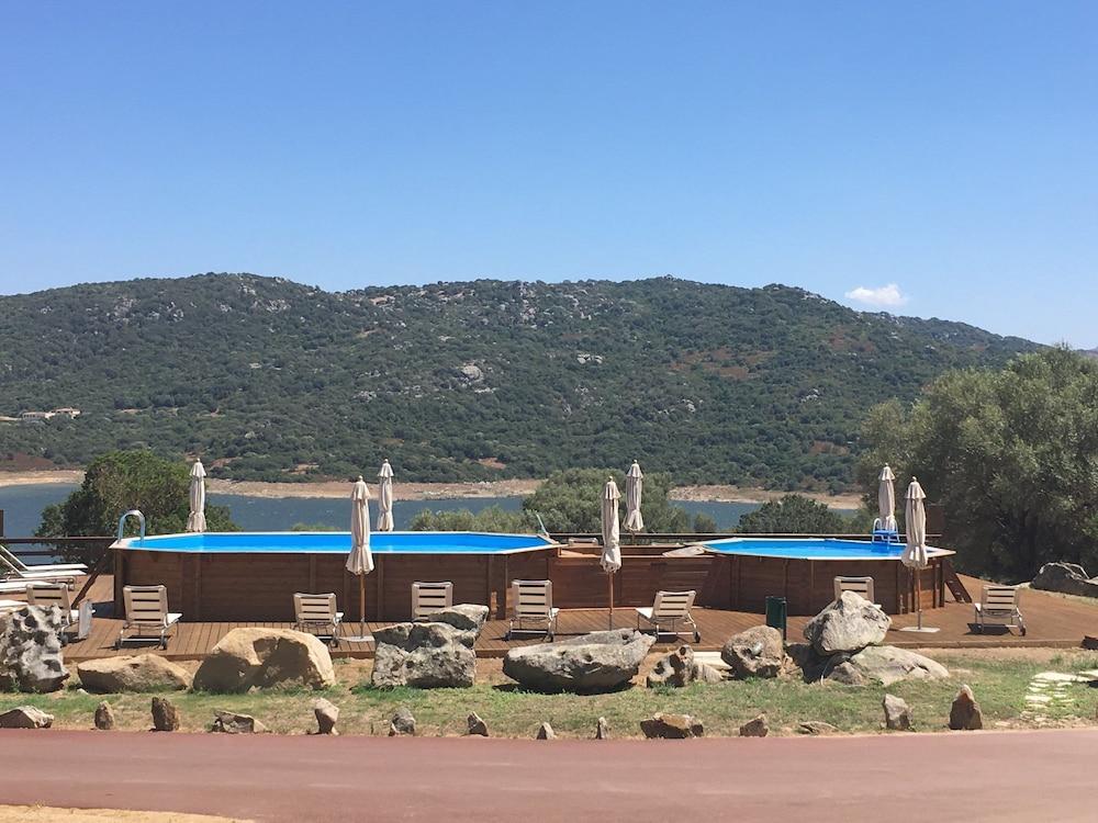 Liscia Country Relais Guest House Sant'Antonio di Gallura Bagian luar foto