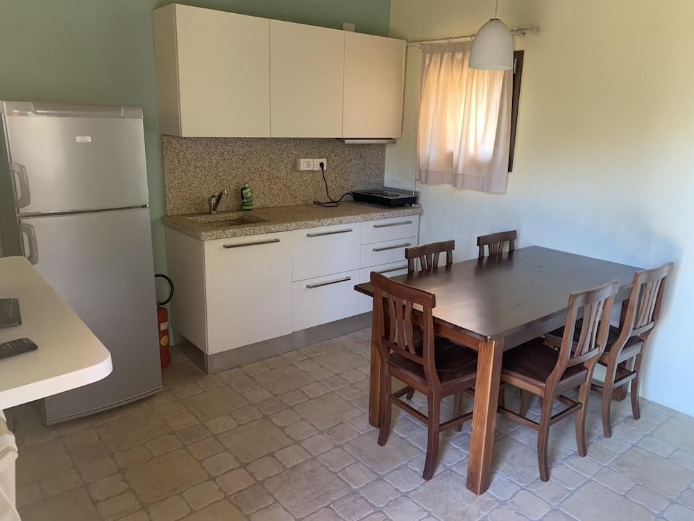 Liscia Country Relais Guest House Sant'Antonio di Gallura Bagian luar foto
