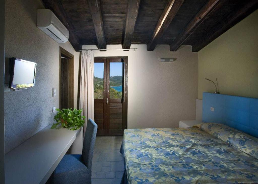 Liscia Country Relais Guest House Sant'Antonio di Gallura Ruang foto