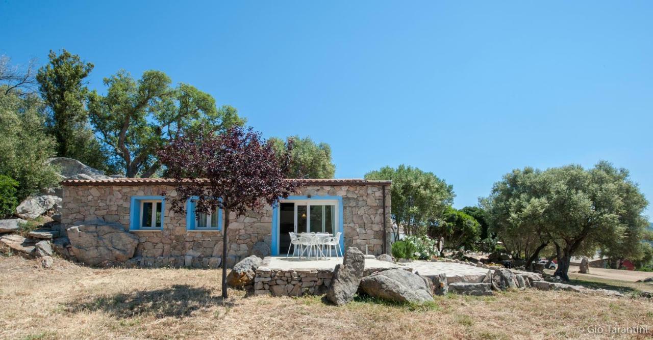 Liscia Country Relais Guest House Sant'Antonio di Gallura Bagian luar foto